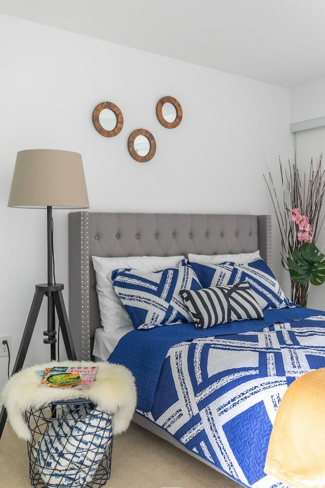 Gorgeous Luxury Condos Near The Cn Tower