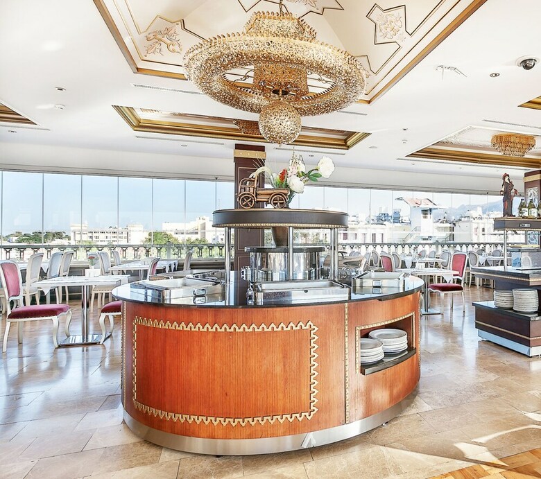Savoy Hotel