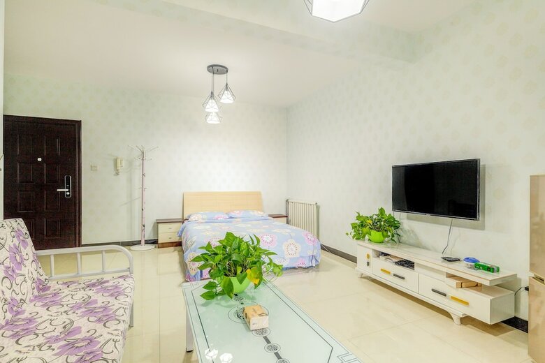 Goose Pagoda Apartment