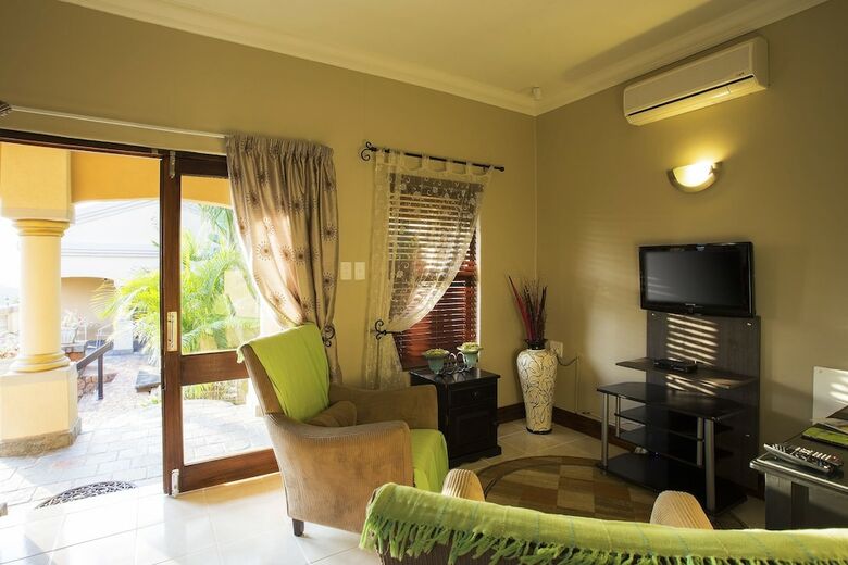 The Royal Palm Bed & Breakfast
