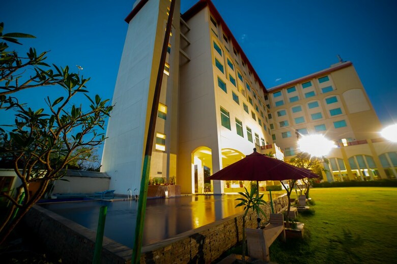 Hotel Ramada By Wyndham Jaipur Jaisinghpura