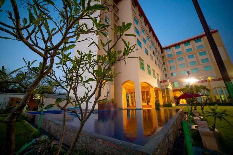 Hotel Ramada By Wyndham Jaipur Jaisinghpura