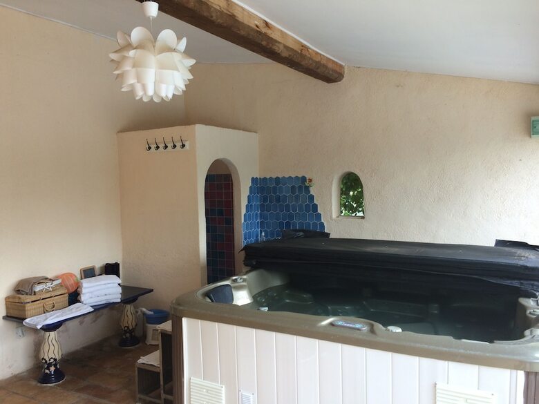 Bed & Breakfast Chambres D'h�tes La Madonette