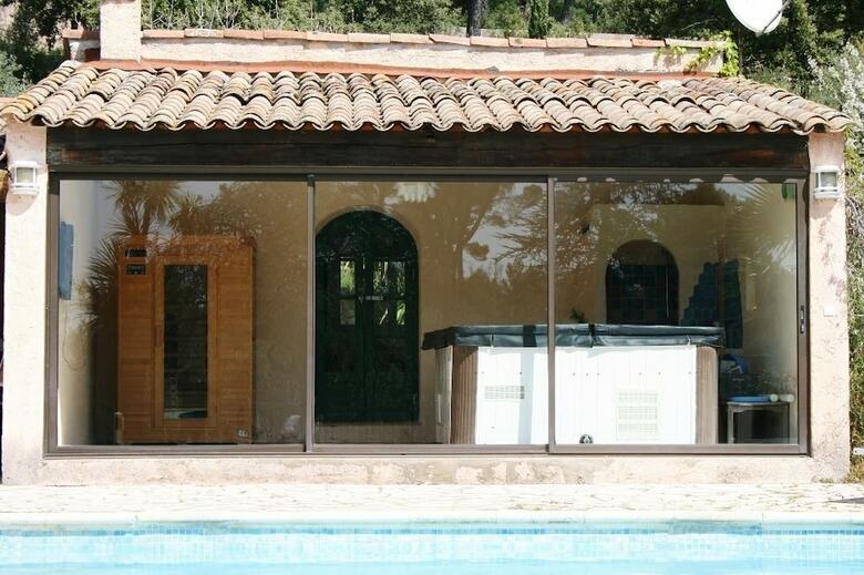 Bed & Breakfast Chambres D'h�tes La Madonette