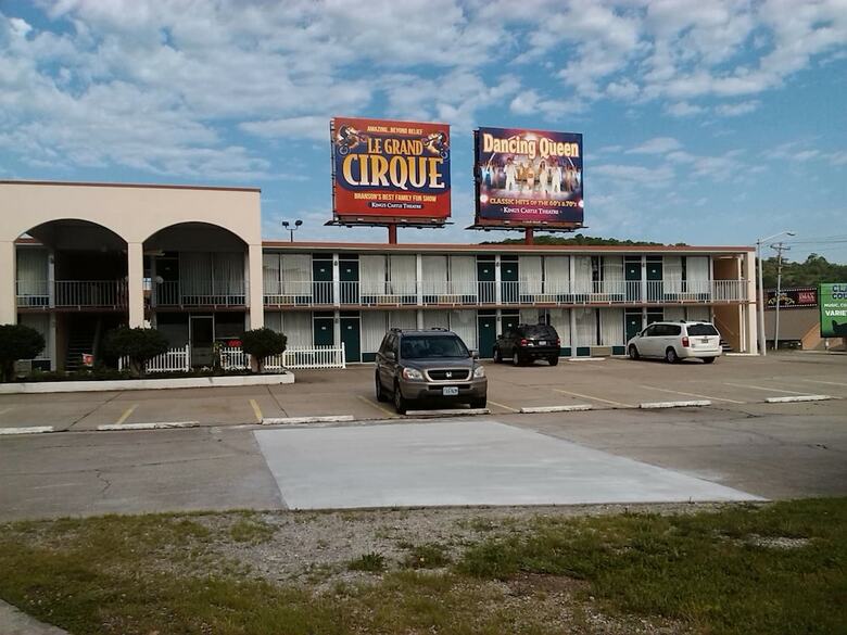 Hotel Willow Tree Inn