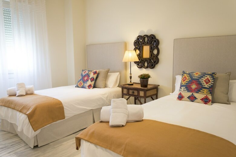 Apartamentos Living4malaga Ba�os Del Carmen