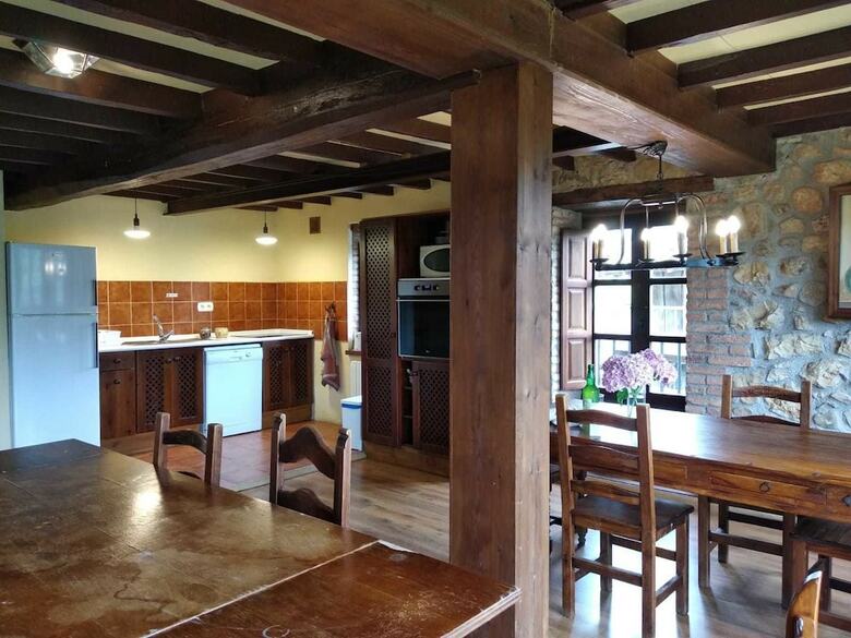 Agroturismo La Casona de Sovi�a