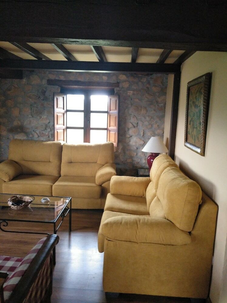 Agroturismo La Casona de Sovi�a