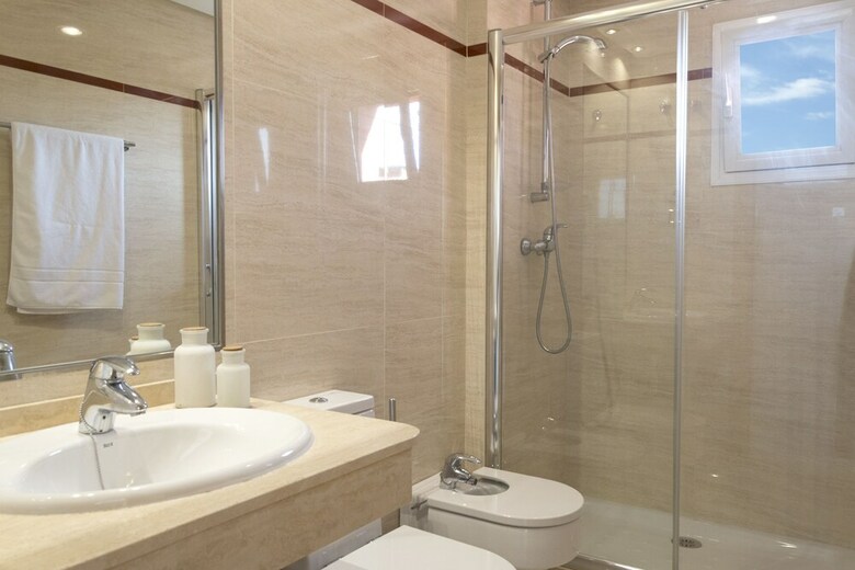 Apartamentos Living4malaga Blue Bay