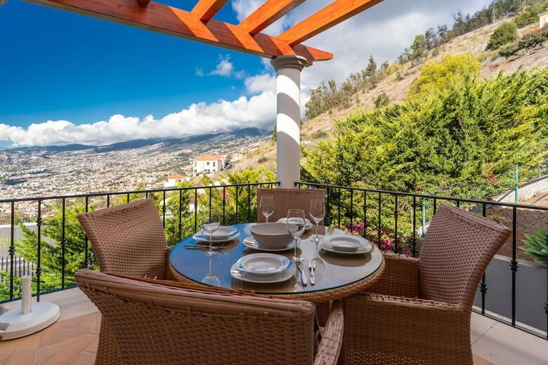 Scenic Apartment - Palheiro Village