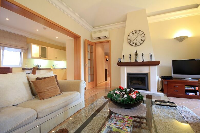 Scenic Apartment - Palheiro Village