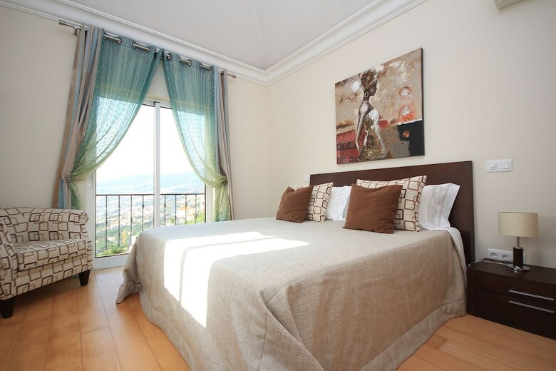 Scenic Apartment - Palheiro Village