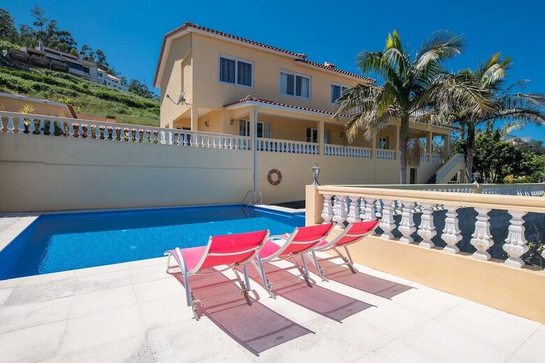 Villa Saint Petersburg