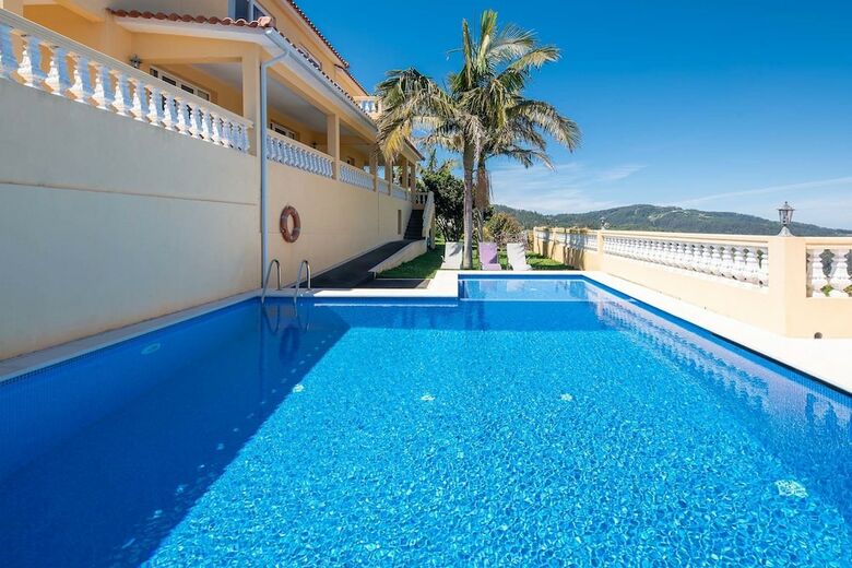 Villa Saint Petersburg