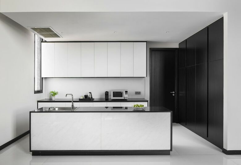 Lyve Inc Hotel & Residence