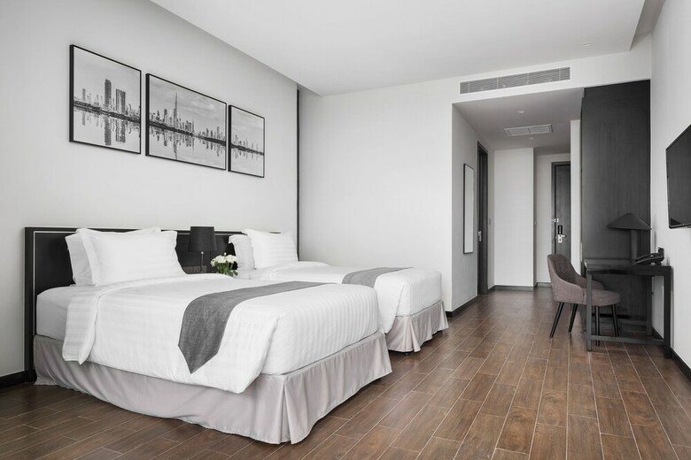 Lyve Inc Hotel & Residence