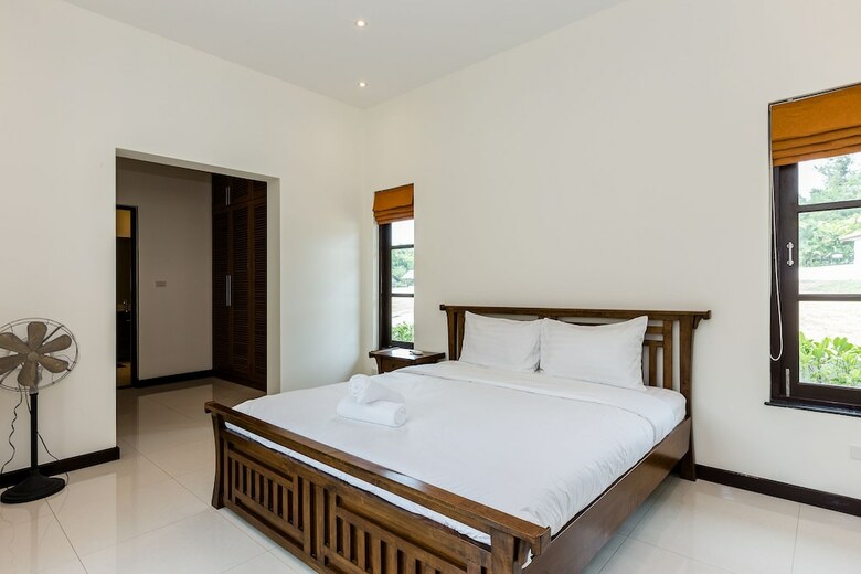 3 Bedroom Pool Villa In Banyan Residence 3b97