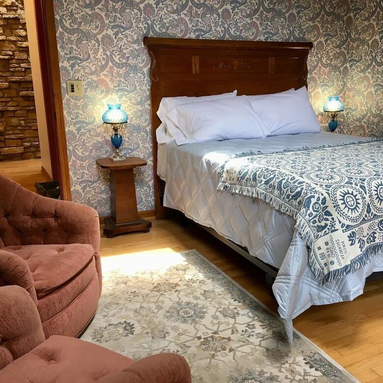 Bed & Breakfast The Birdhouse Inn