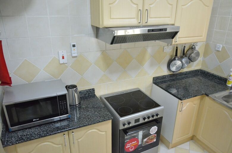 Apartamentos Meridiana Residences