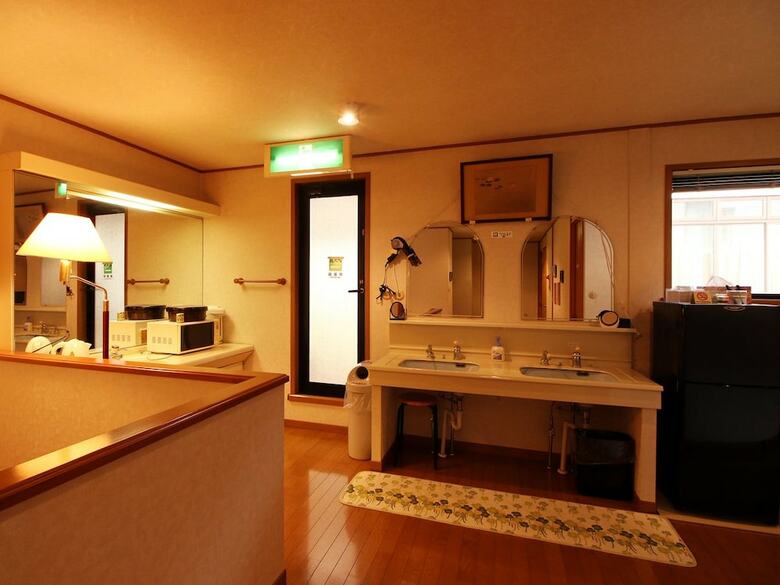 Hotel Ryokan Kurumiya