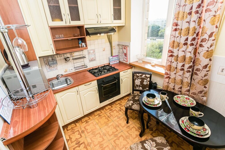 Apartment On Bolshoy Kondratievskiy 4