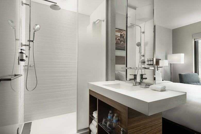 AC Hotel Austin-university