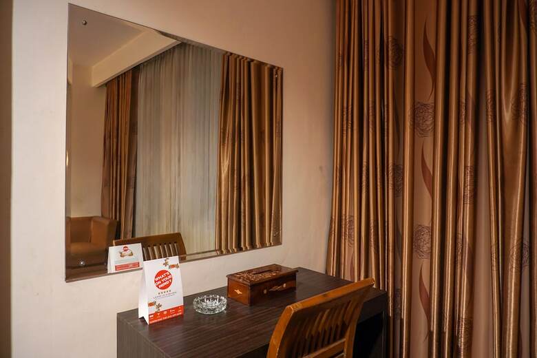 Oyo 1161 Stefani City Hotel