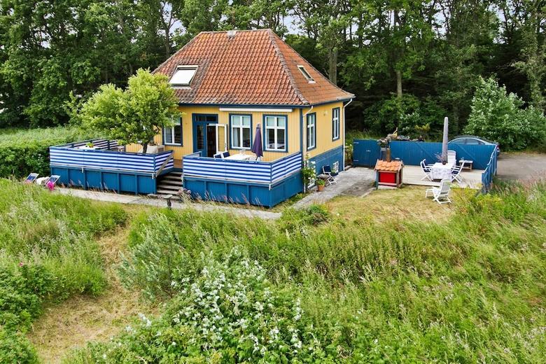 Apartamentos Skaerven Beachfront Condos And Cottage