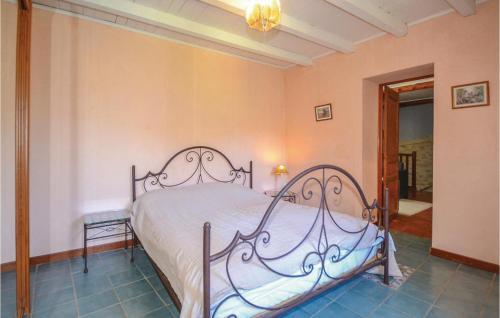 Holiday Home Notre Dame Des Palli�res