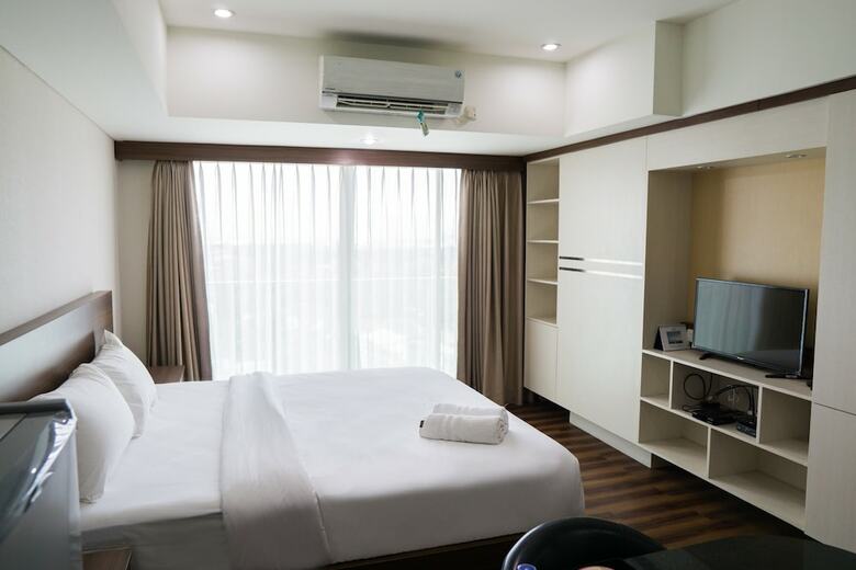 City View Studio Apartment At Tamansari La Grande