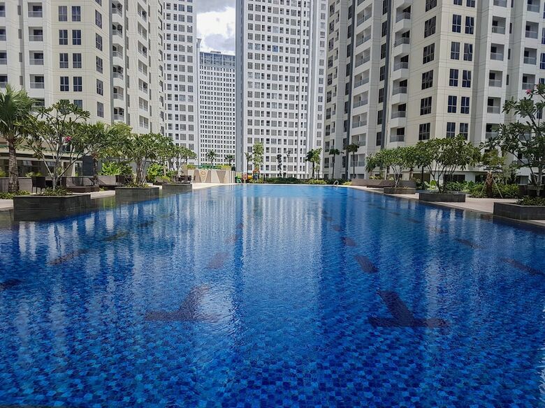 3br Apartment With Pool View At M-town Residence