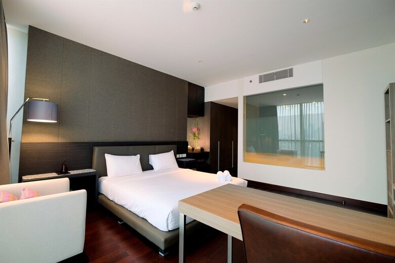 Classy 2br Casa Domaine Apartment With Maid Room
