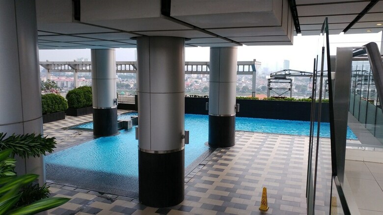 Comfy 1br Apartment At Cosmo Terrace