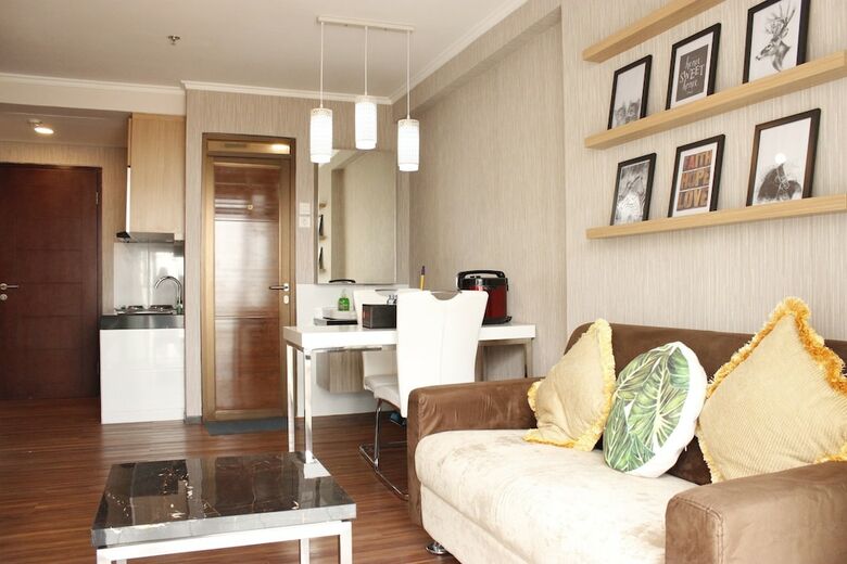 Classic 2br Apartment At Gateway Pasteur Near Exit Toll
