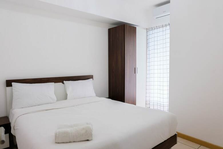 Minimalist 2br Apartment At M-town Residence