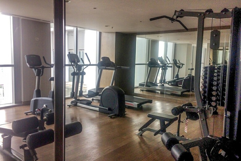Luxurious 2br Ciputra Wold 2 Apartment