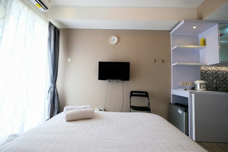 Modern Studio Akasa Pure Living Bsd Apartment