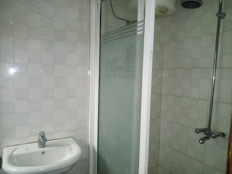 Offshoreroomz Hotel