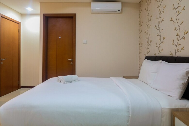 Spacious 2br Condominium Seaview Apartment
