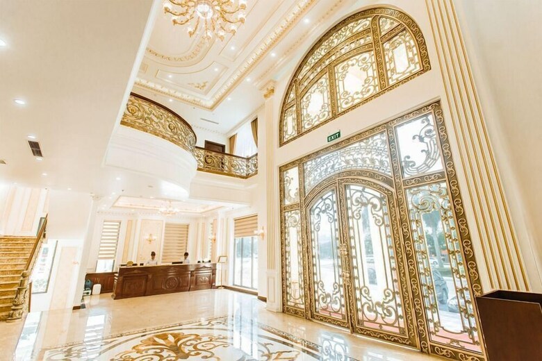Dragon Legend Hotel