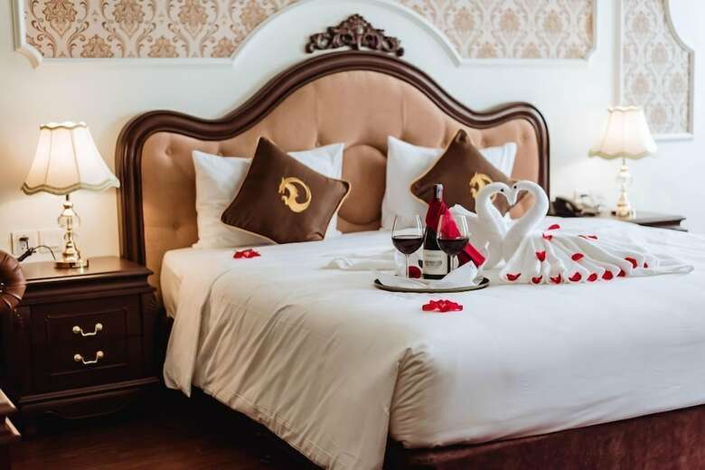 Dragon Legend Hotel