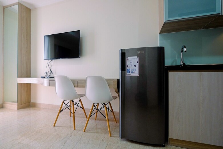 Simply Studio Menteng Park Apartment