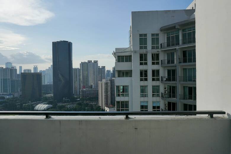 Spacious 3br With Balcony At Puri Casablanca Apartment