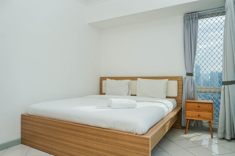 Spacious 3br With Balcony At Puri Casablanca Apartment
