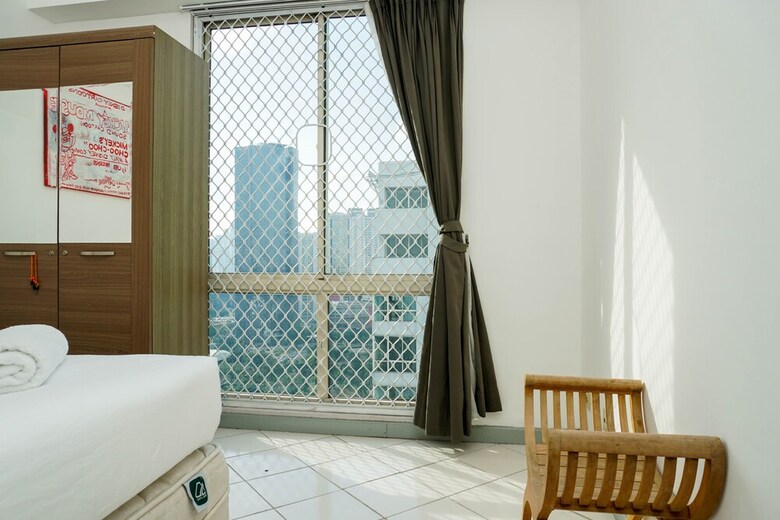 Spacious 3br With Balcony At Puri Casablanca Apartment