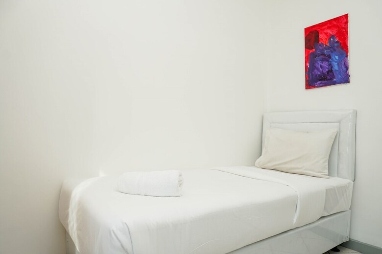 Spacious 3br With Balcony At Puri Casablanca Apartment