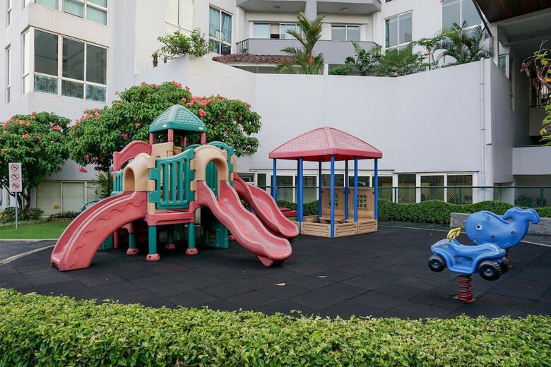 Spacious 3br With Balcony At Puri Casablanca Apartment