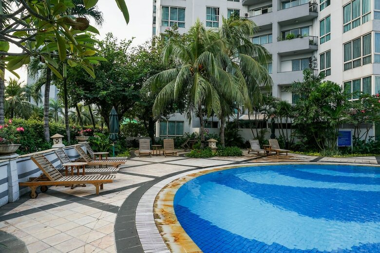 Spacious 3br With Balcony At Puri Casablanca Apartment