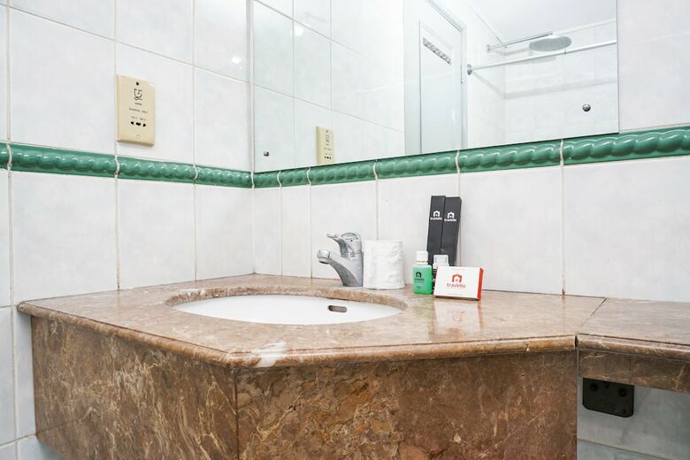 Spacious 3br With Balcony At Puri Casablanca Apartment