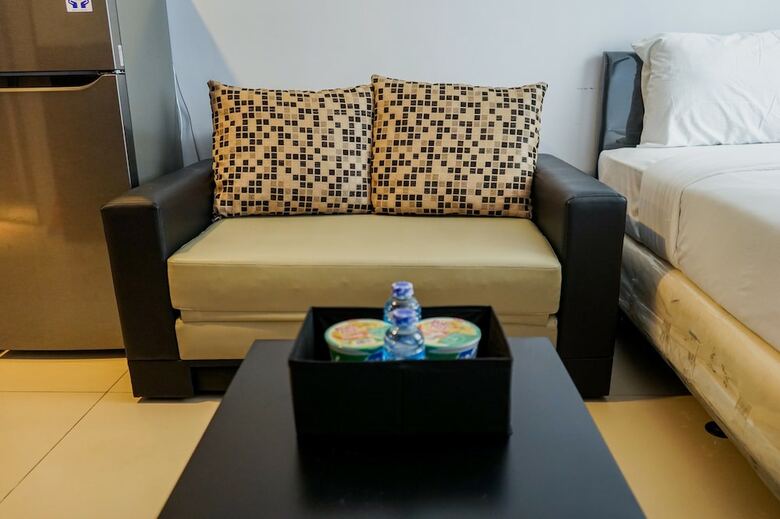 Spacious Studio Apartment At Pasar Baru Mansion